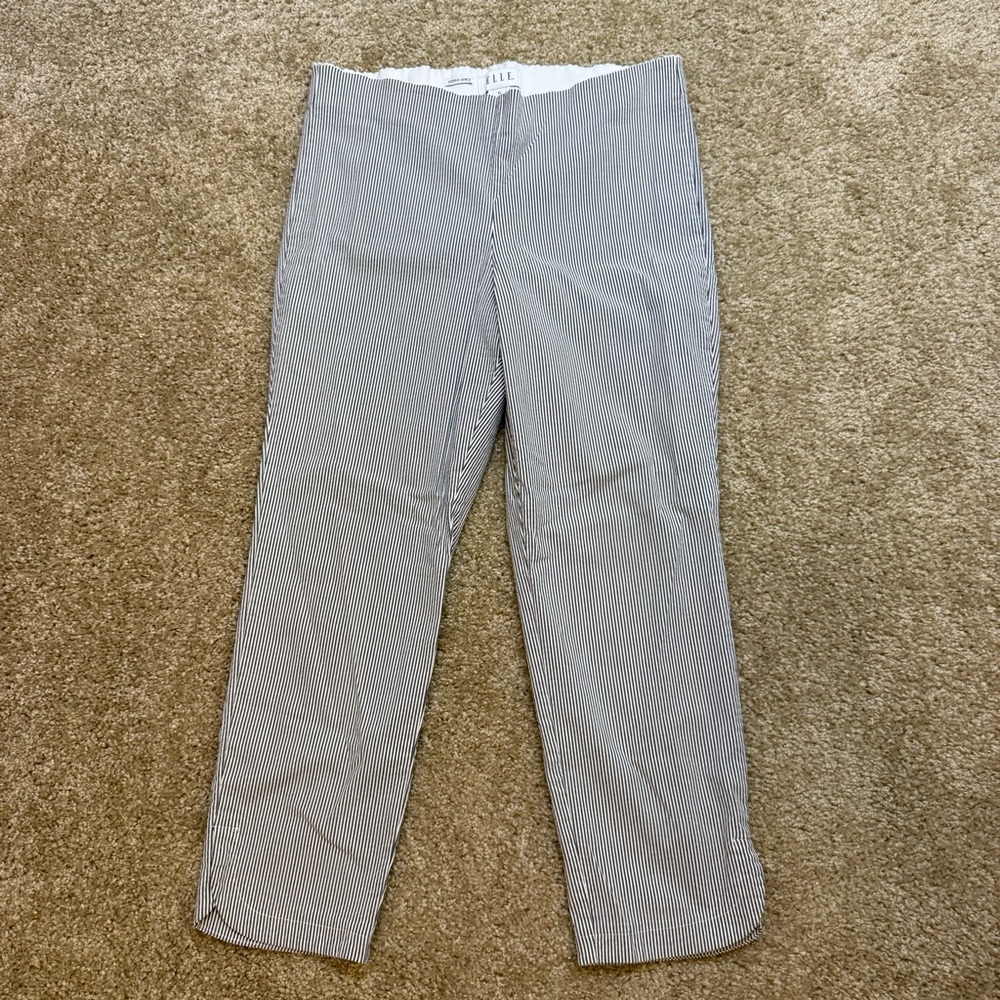 Elle women's striped cropped Pants